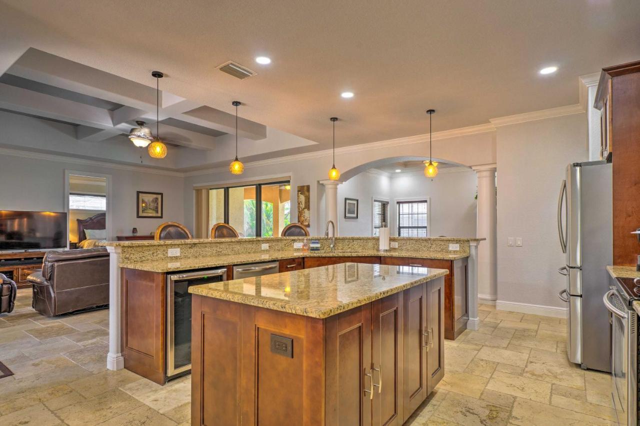 Canalfront Cape Coral Home With Patio And Grill! Dış mekan fotoğraf